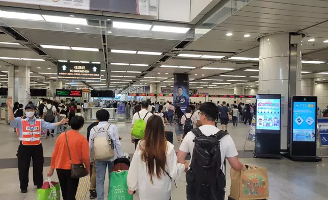 深圳灣口岸。巴士的報記者攝