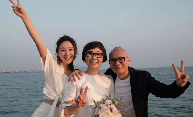 高海寧一家三口。