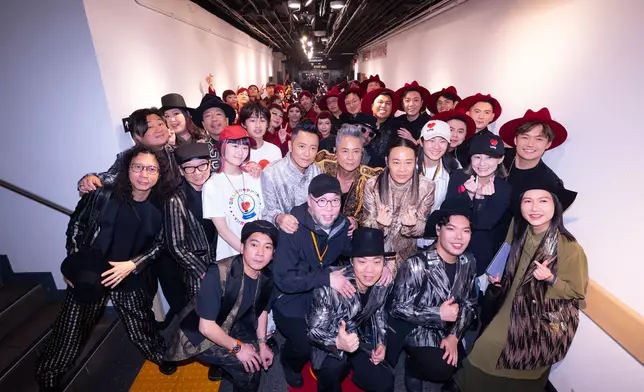 草蜢出道40周年，七場紅館演唱會圓滿成功，全場爆滿！