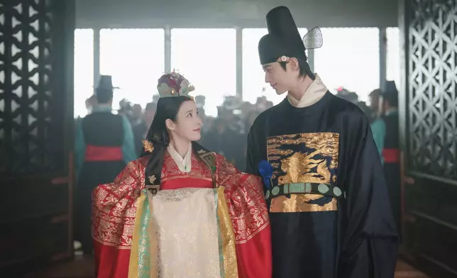 《21世紀大君夫人》第7及第8集，迎來萬眾期待的世紀大婚。Disney+提供圖片