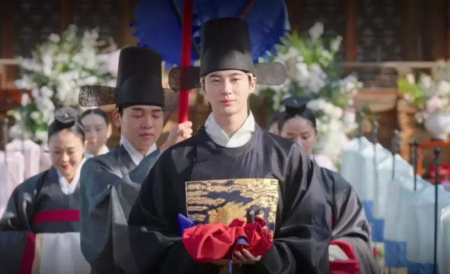 《21世紀大君夫人》第7及第8集，迎來萬眾期待的世紀大婚。Disney+提供圖片