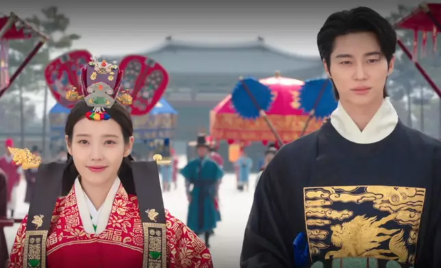 《21世紀大君夫人》逢周五及周六晚於Disney+獨家上線。