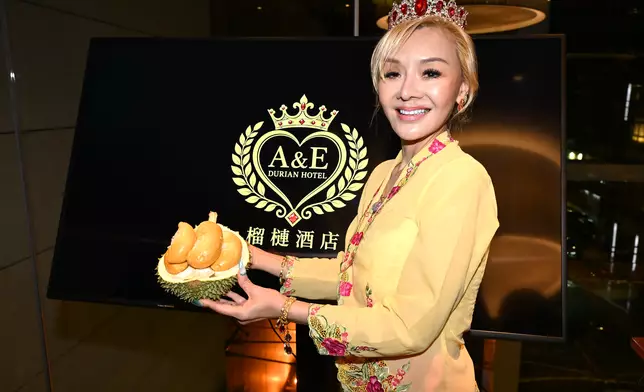 Amy透露本身不吃肉，榴槤是她在馬來西亞的第二最愛，酒店將打破傳統住宿邊界，首創「深度文化度假＋極致榴槤美食」雙核心體驗模式，更是古蹟區唯一允許在任何時段、任何區域食用榴槤的酒店。