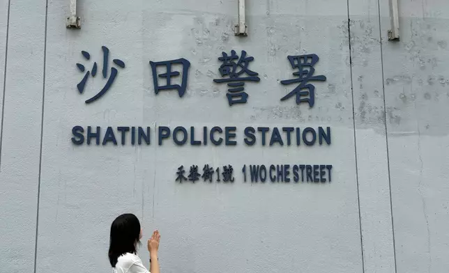 北京女遊客感謝馬會代尋回卡包，並在警方協助下領回。小紅書圖片