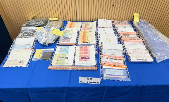 警方拘1男，涉爆竊案。