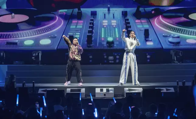 農夫「全香港最好笑嘅演唱會」昨晚開鑼！
