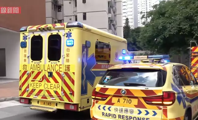 救護車抵逹現場。有線新聞影片截圖