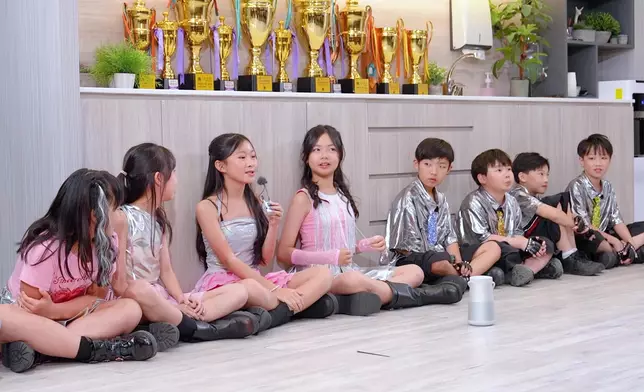 Mini Blackpink 和Mini Boys作點評。