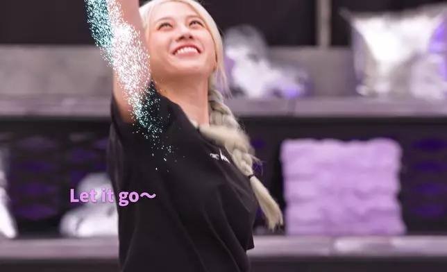 倪嘉雯「變髮」成功，高興唱《Let it go》。