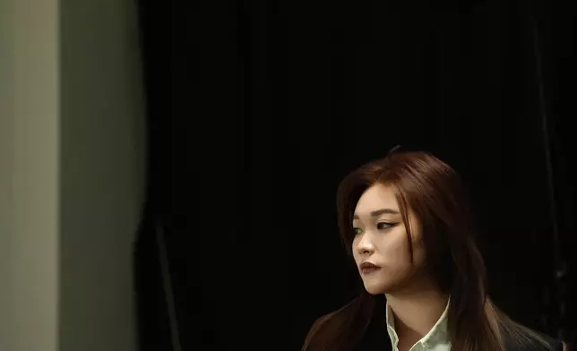 Janees黃洛妍