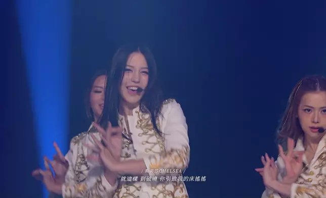 Carmen真係好似放咗好多咁，難怪Miss Chan Chan點名讚。