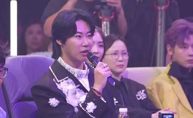 Yong Heo讚Chelsea表情好引人注意。