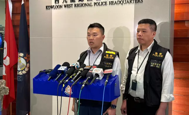 西九龍總區刑事部警司賈錦琳(左)