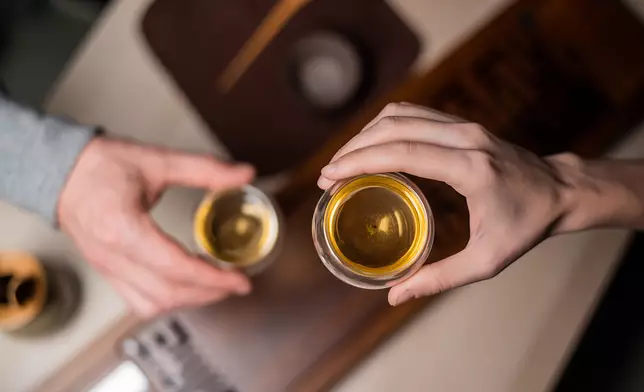 嶺大研究：青年恆常飲茶比例高於汽水及特飲。設計圖片