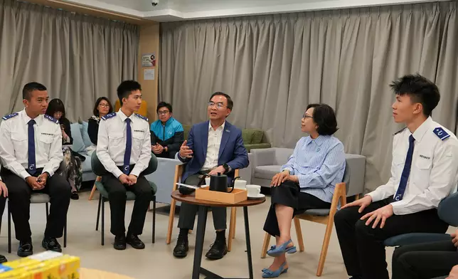 陳卓禧指出，國旗護衛隊的訓練不僅加深了學生對國家的認同感，更讓他們學會調整心態、應對壓力及制定應急方案。