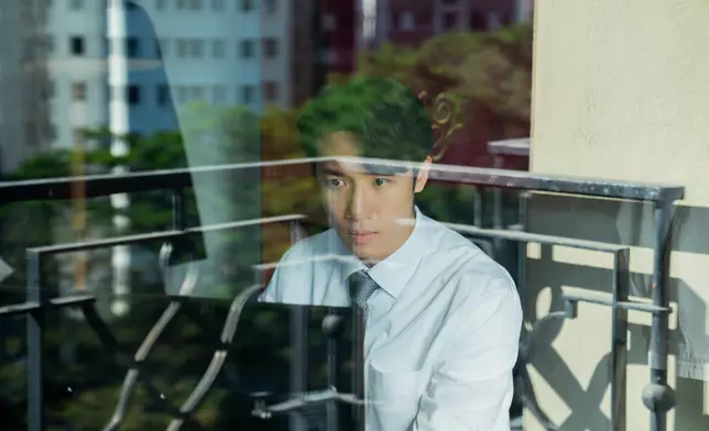 MIRROR成員邱士縉（Stanley）為角色練習咬字。