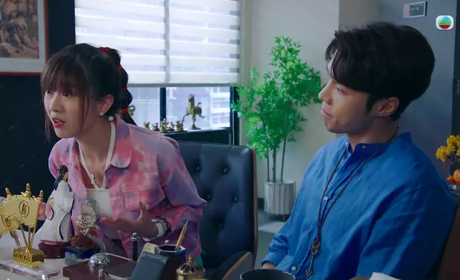 造型2，網民好鍾意Carmen摸頭仔。