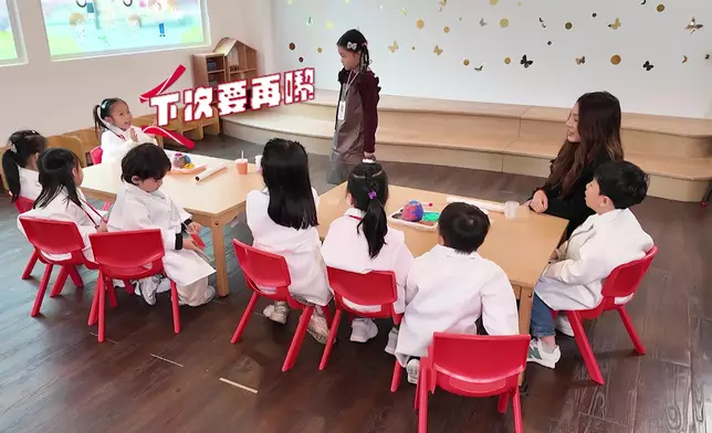 睇吓，呢位小朋友話歡迎小豬比下次再嚟呀。