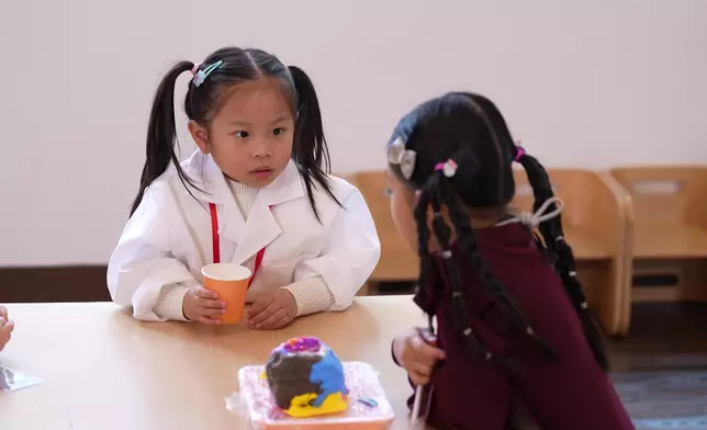 留意，呢位小妹妹絕對係畀小豬比圈咗粉。