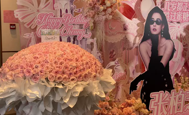整場生日會愛意滿溢。