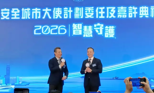 巴士的報記者攝