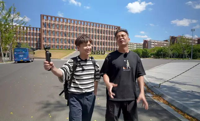 Tommy 喺寧波嘅生活相當簡樸。