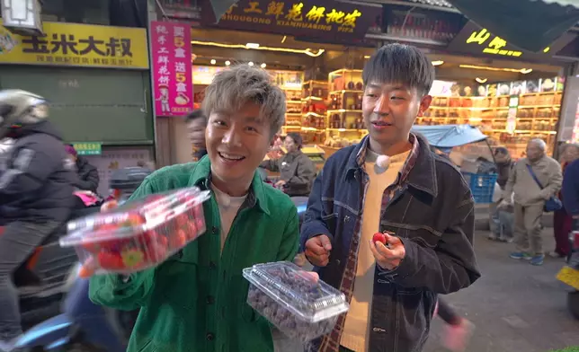 Jarvis去街市體驗講價，結果變咗叫賣，好搞笑。