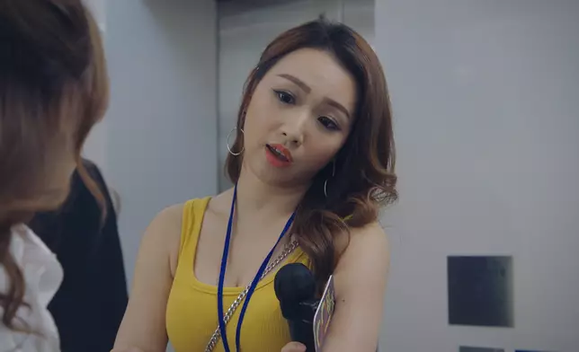 黃子桐真係好拼搏架，其實可以封佢做「拼搏小背心」。