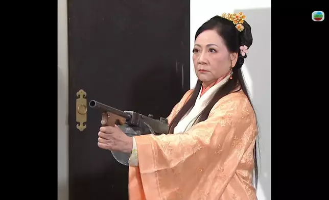 呢段「神惡搞」，全部特登用咗四比三嚟呈現，令件事惡搞得嚟更原汁原味。