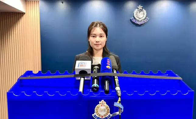 警方元朗警區刑事調查隊第十二隊高級督察陳敏熹向傳媒簡報案情。