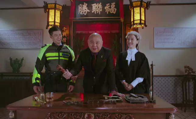 《警是個大佬》宣傳片以2027「最佳大佬頒奬典禮」為Concept，仲要做到首尾呼應，絕。