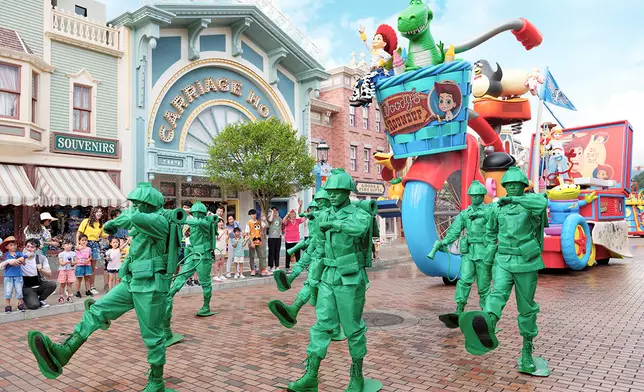 Pixar 水花大街派對！