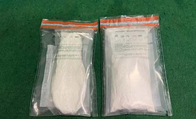 首宗案件中檢獲的懷疑可卡因。 政府新聞處圖片