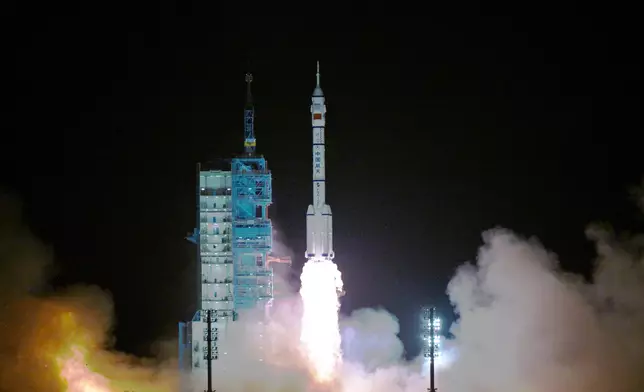 行政長官恭賀神舟二十三號載人飛船發射取得圓滿成功 政府新聞處圖片