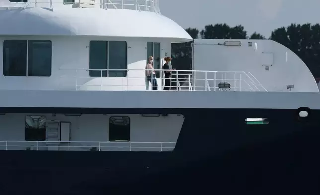 洪迪厄斯號郵輪周一（2026年5月18日）抵達荷蘭鹿特丹港。(美聯社圖片/Patrick Post) AP圖片