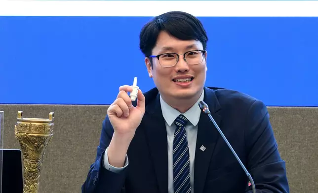 周聖峰教授表示「納米乾粉鼻噴劑」能讓患者在送院途中已可獲得初步保護，大大減緩腦細胞在缺血狀態下的死亡速度，有效保護尚未壞死的腦組織，為後續治療爭取時間。