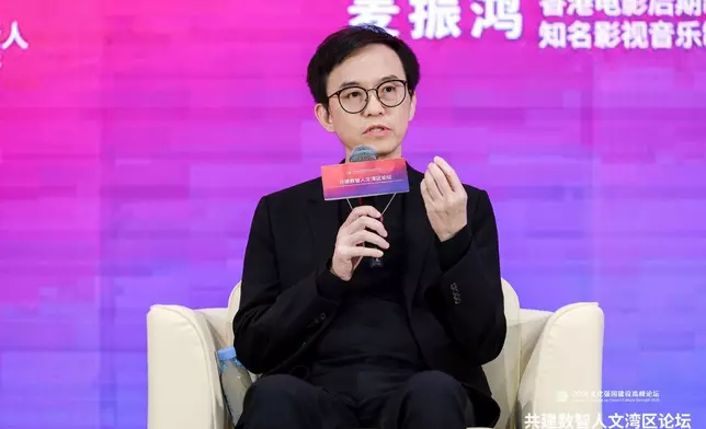 知名影視音樂製作人麥振鴻分享傳統文化如何滋養音樂創作。主辦方供圖