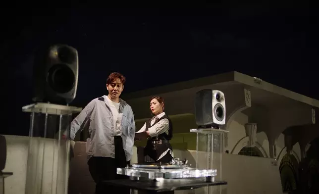 陳旭培與可嵐在白加道取景。