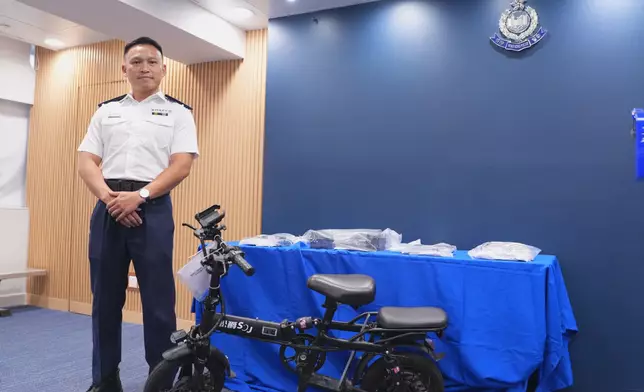 經元朗警區特別職務隊及交通隊深入跟進後，昨日（6月1 日）下午在元朗區拘捕一名18歲本地男子。行動中，警方成功檢取一部相信是涉案的電動單車，以及被捕人士當日身穿的衣物。