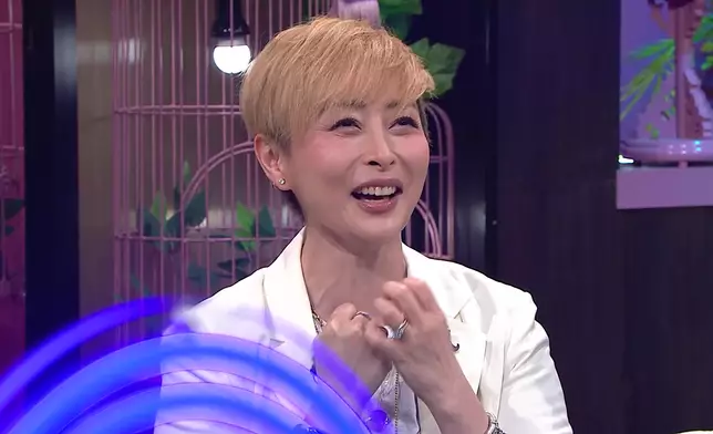 湯盈盈唔可以睇老公拍親熱戲。