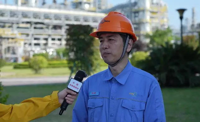 舟山綠色石化基地供水部經理郭愛。CCTV影片截圖