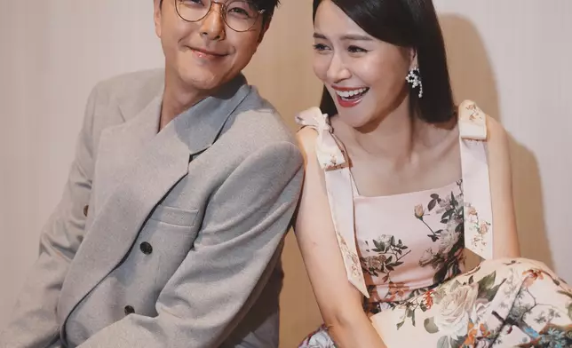 黃翠如與老公蕭正楠日前出席《2026TVB年中節目巡禮》。