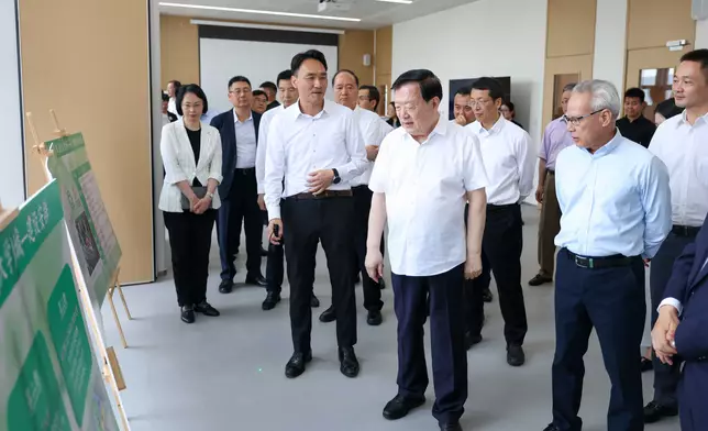 夏寶龍在澳琴國際教育（大學）城一期調研。港噢辦圖片