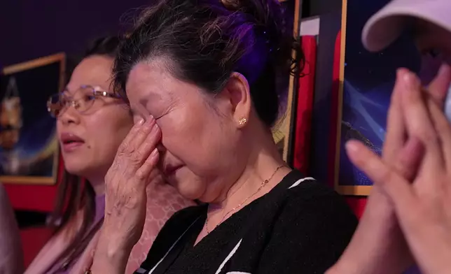 志康特別多謝母親無私支持。