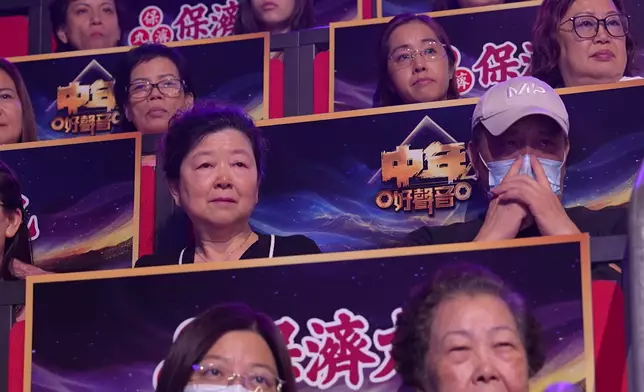 志康老婆、兩個寶貝女、父母都來撐場。