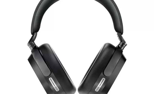 MOMENTUM 5 Wireless耳機備有石墨黑色、牛仔藍色及象牙白色可供選擇。