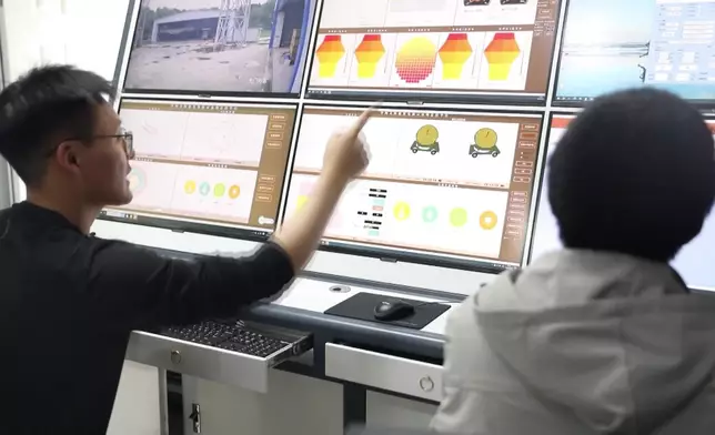 陝西省西安電子科技大學牽頭的中國「逐日」項目，在同時向多個移動目標傳輸能量方面取得突破，標誌著建造太空太陽能電站的進展。CCTV影片截圖