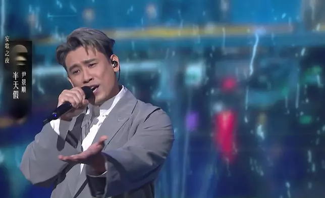 尹景順以最純粹的感情演繹《半天假》，贏得評審們一致好評。
