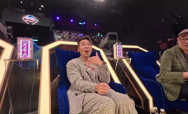 許美琪自爆小時候以為許志安是「失散哥哥」。