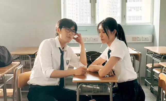 女生版MV則找來Angelina趙君瑜擔任女主角。